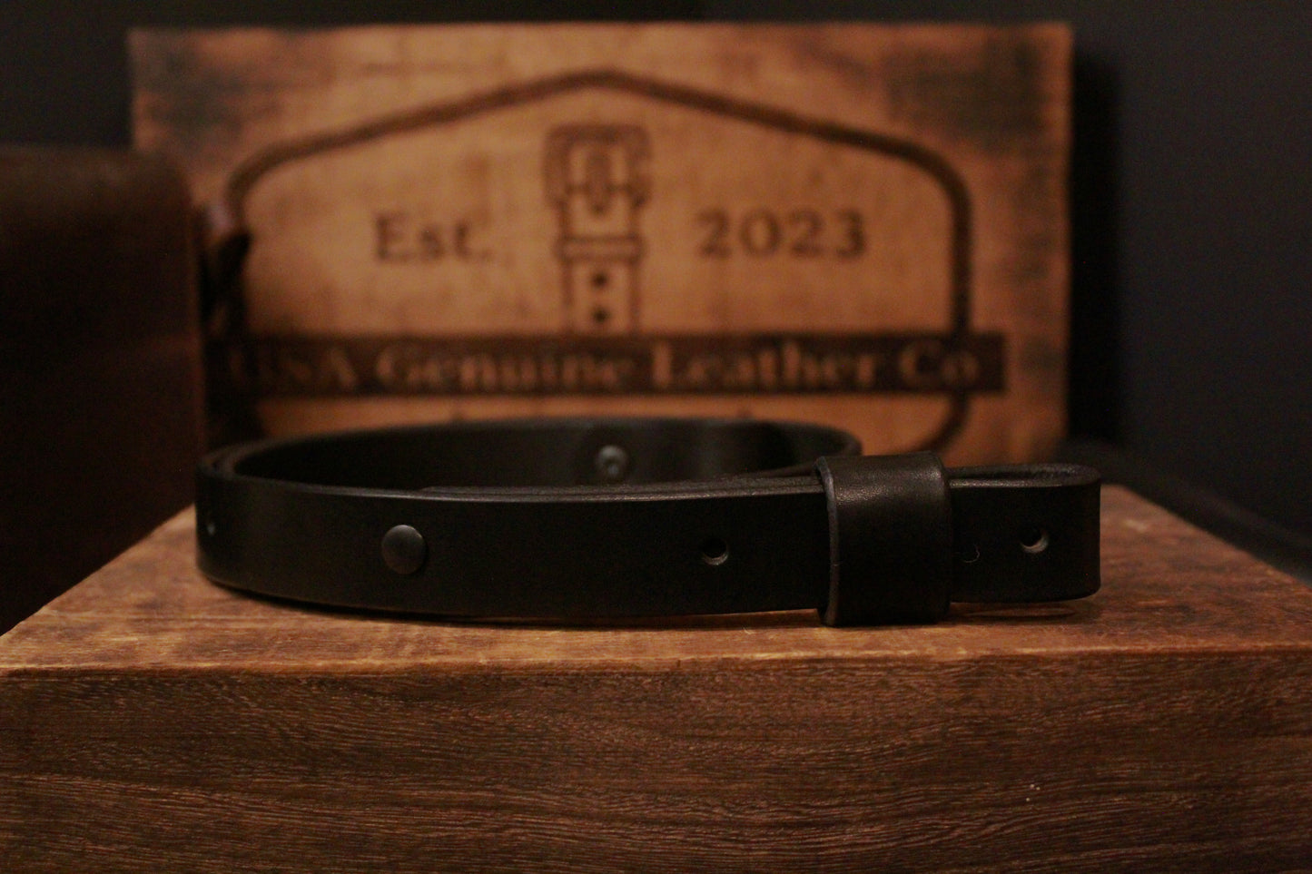 Black Classic Rifle Sling - Classic rifle strap - classic gun sling - classic gun strap - handcrafted, for hunting, front