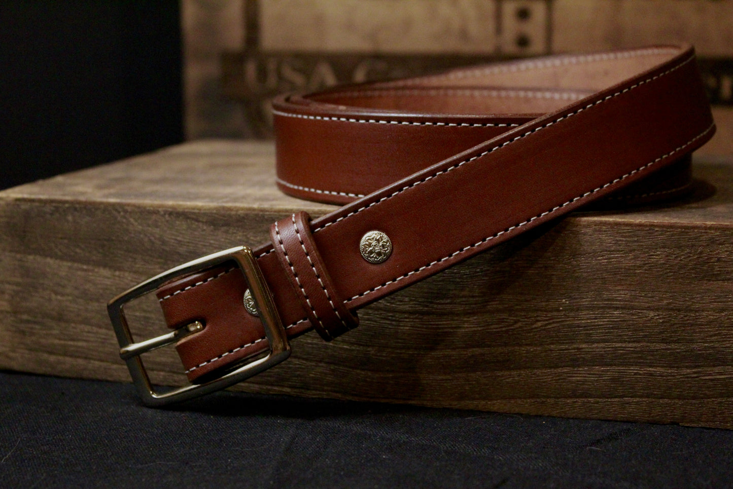 The Presidential mens leather belt , silver, front right view